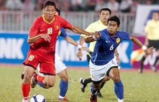 Lượt trận thứ hai bóng đá nam ASIAD 16